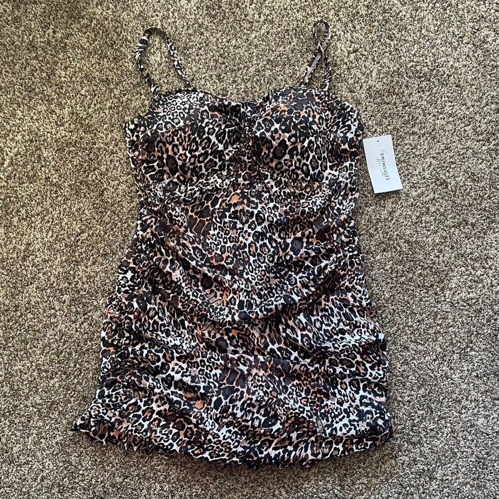 NWT Swimsuits For All one piece size 22 leopard print